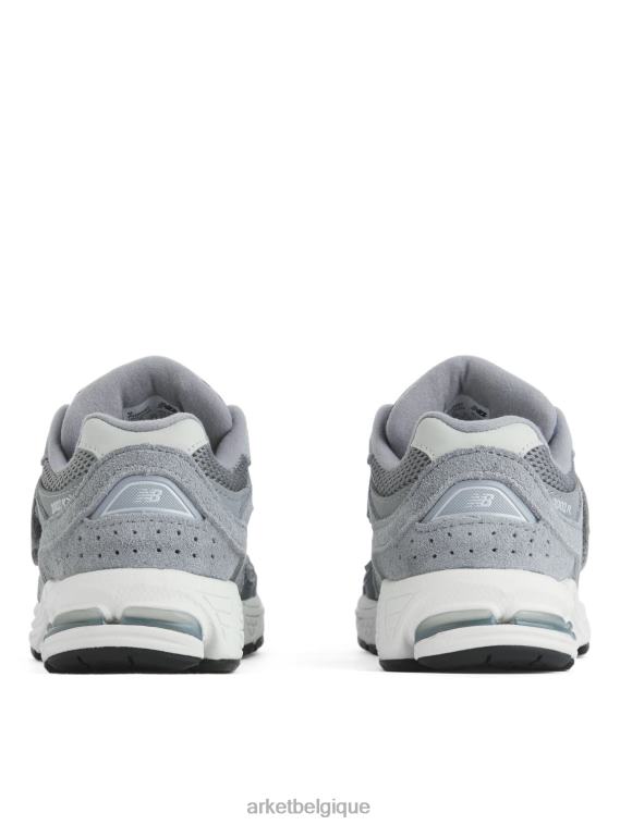 ARKET baskets new balance 2002 pour jeunes enfants gris T46DR1404 chaussure
