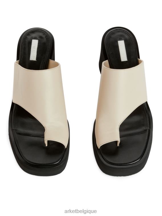 ARKET grosses sandales à enfiler en cuir femmes blanc cassé/noir T46DR696 chaussure