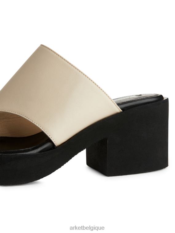 ARKET grosses sandales à enfiler en cuir femmes blanc cassé/noir T46DR696 chaussure