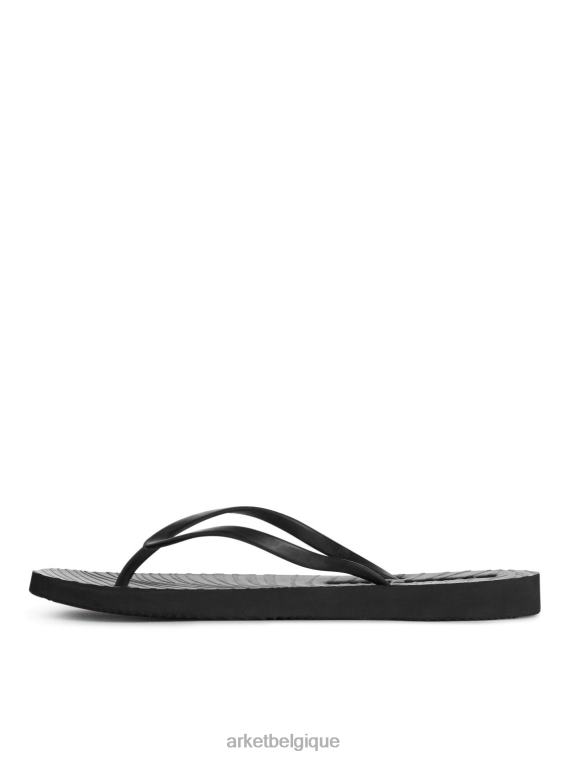 ARKET tongs fuselées femmes noir T46DR709 chaussure