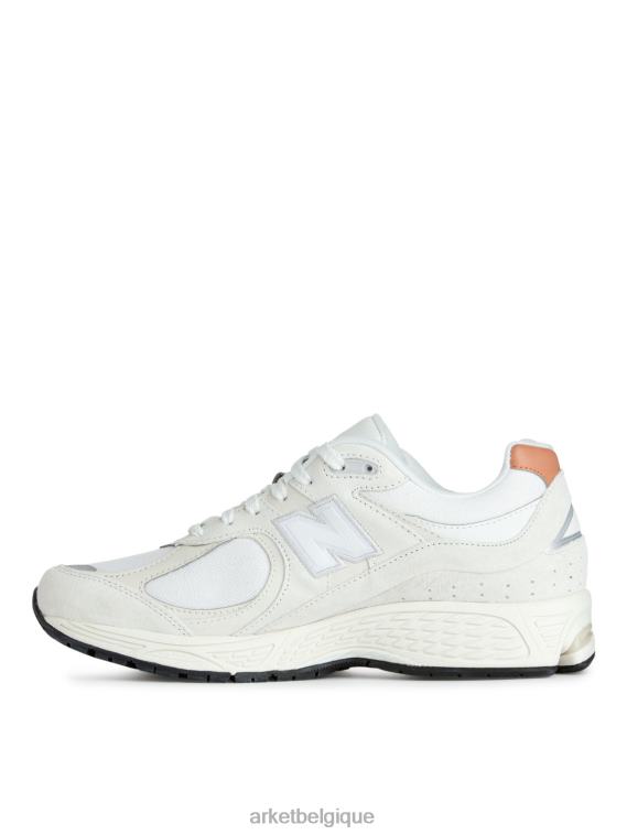 ARKET new balance 2002r baskets en velours côtelé femmes blanc T46DR673 chaussure