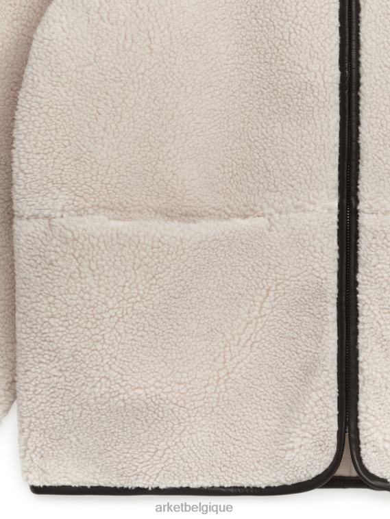 ARKET veste en cuir à poils détaillés femmes beige clair/noir T46DR477 vêtements
