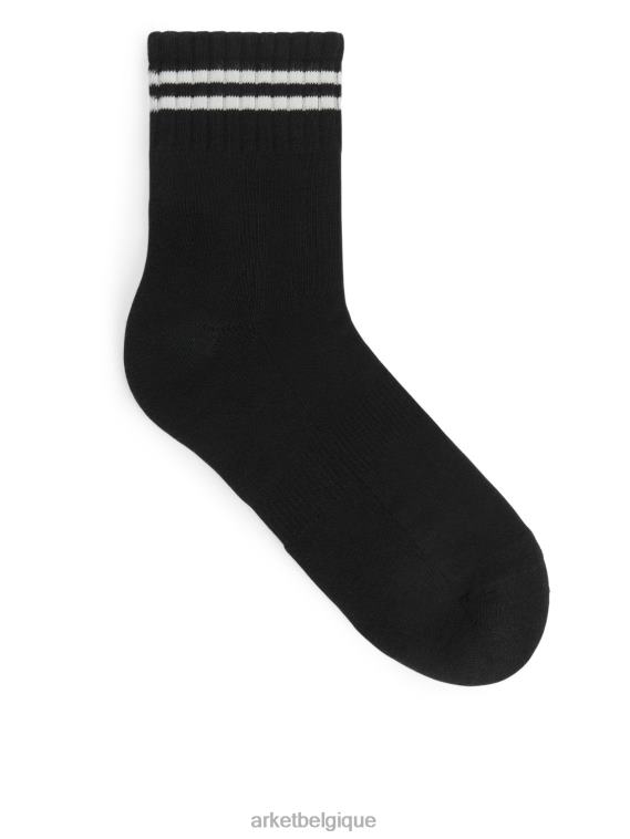 ARKET chaussettes de sport côtelées Hommes noir/blanc cassé T46DR1236 vêtements