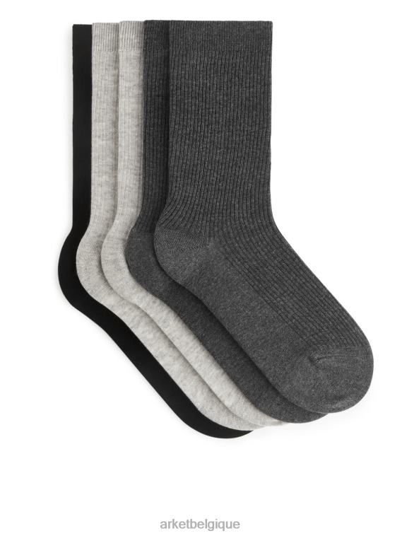 ARKET chaussettes en coton côtelé lot de 5 Hommes gris clair/gris foncé/noir T46DR570 vêtements