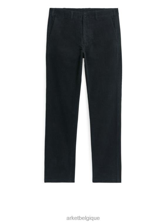 ARKET chino droit en velours côtelé Hommes noir T46DR1089 vêtements
