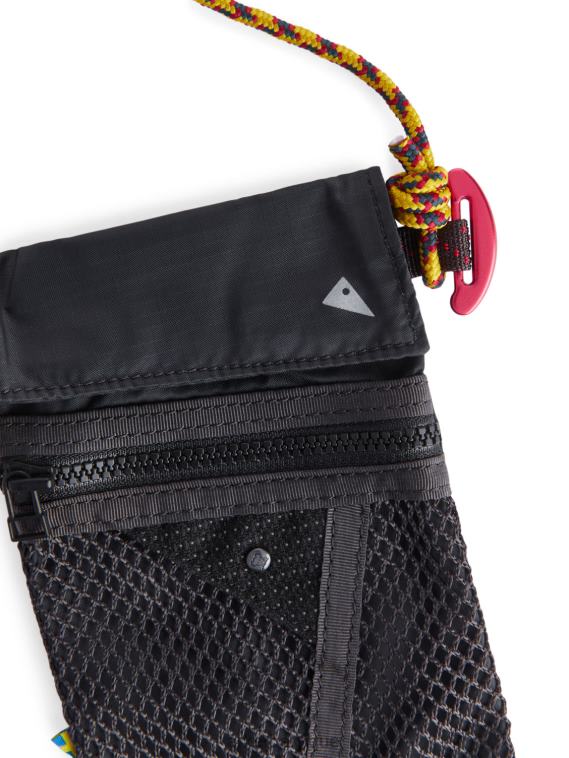 ARKET poche pour lanière klatermusen algir unisexe noir T46DR1203 Sacs